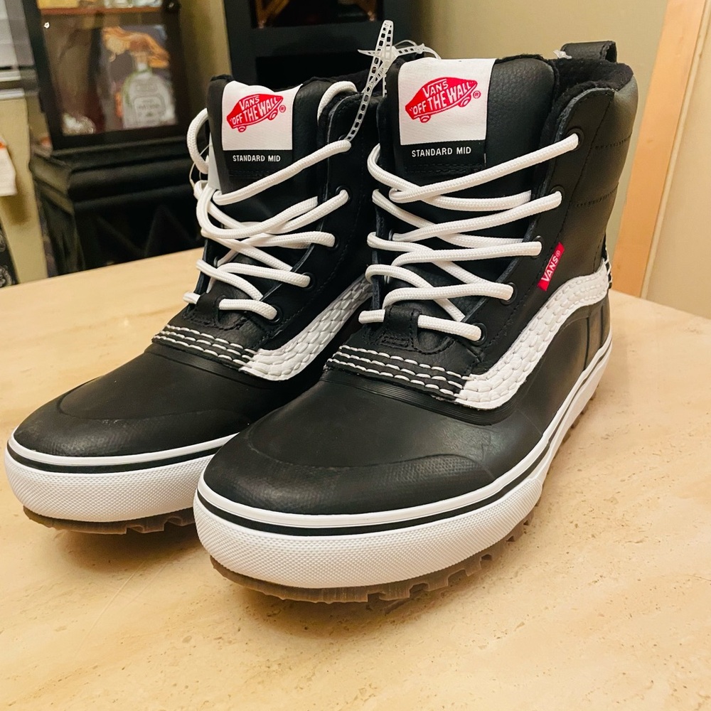Vans Black and White Standard Mid MTE Snow Boots